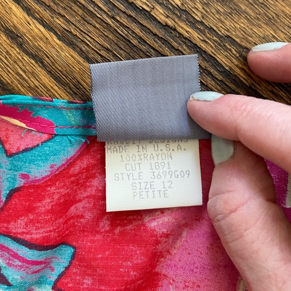 Vintage 90s Wrap Top by Rabbit Rabbit Rabbit (Petite 12) - Picture 6 of 9